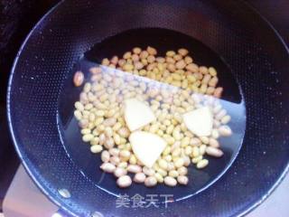 Soybean Peanut Mix with Lotus Root recipe