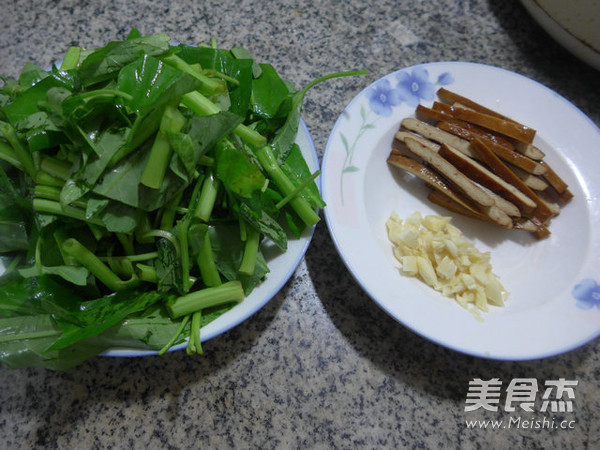 Stir-fried Water Spinach recipe