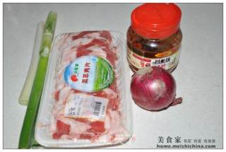 Stir-fried Lamb with Double Scallions recipe