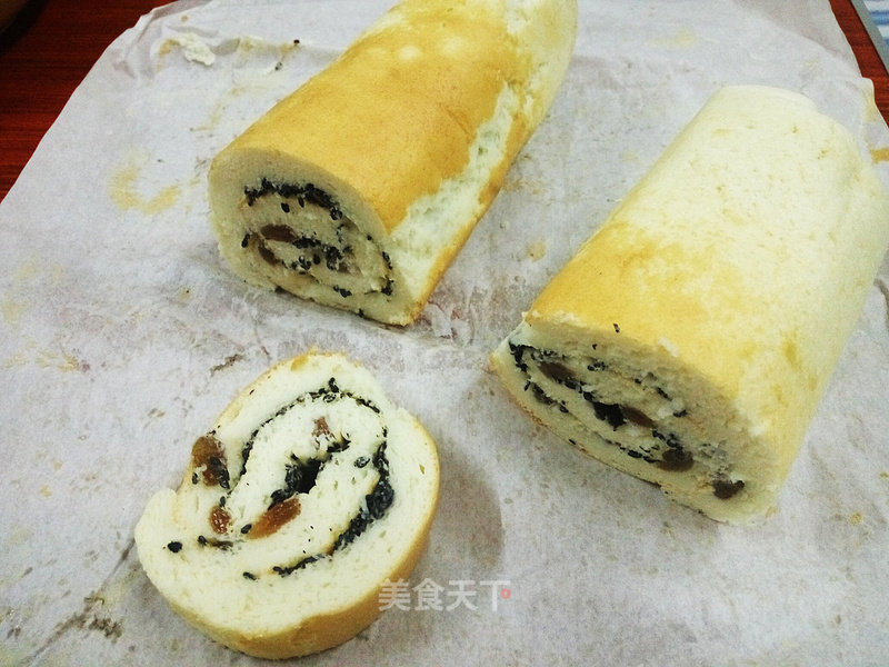 Raisin and Black Sesame Sandwich Cake Roll recipe