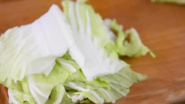 Stir-fried Rice Cake with Cabbage recipe