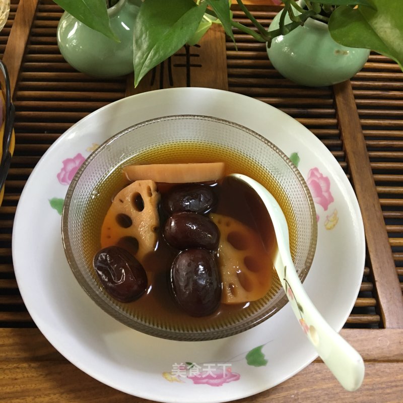 Lotus Root and Red Date Soup recipe