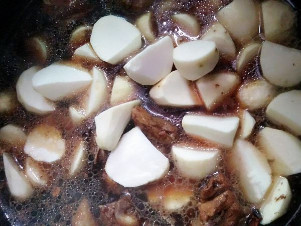 Braised Pork Ribs with Taro recipe