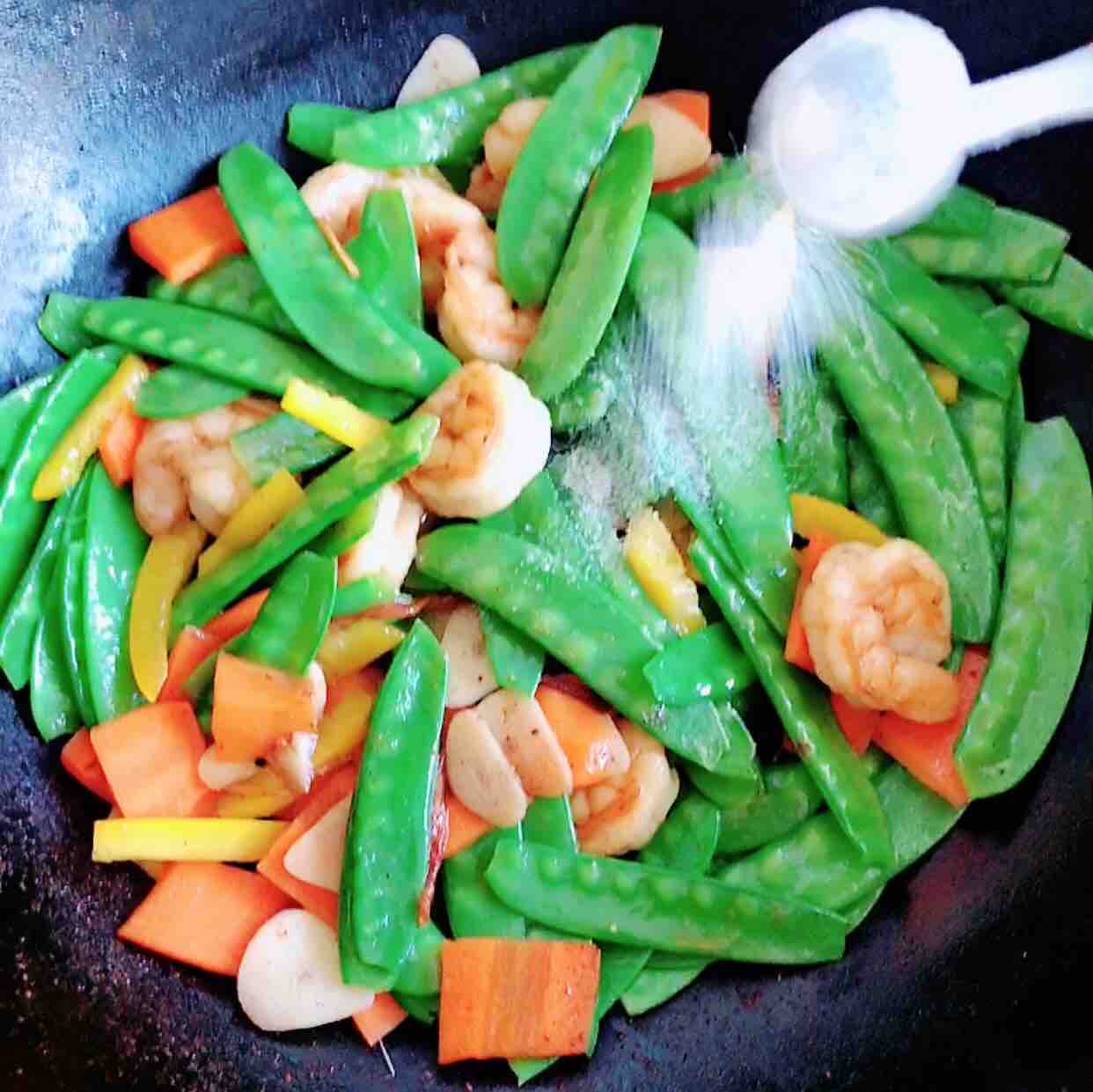 Fried Shrimp with Snow Pea recipe