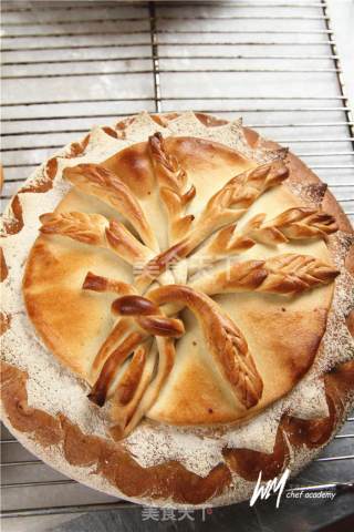 Wheat Ears Garnished Bread recipe