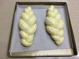 Almond Braided Bread (soup Type, Once Fermented) recipe