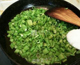 Stir-fried Convolvulus with Minced Pork recipe