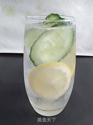 Cucumber Lemon Bubble Water recipe