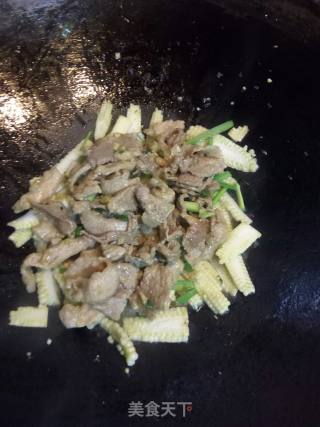 Stir-fried Pork with Baby Corn recipe