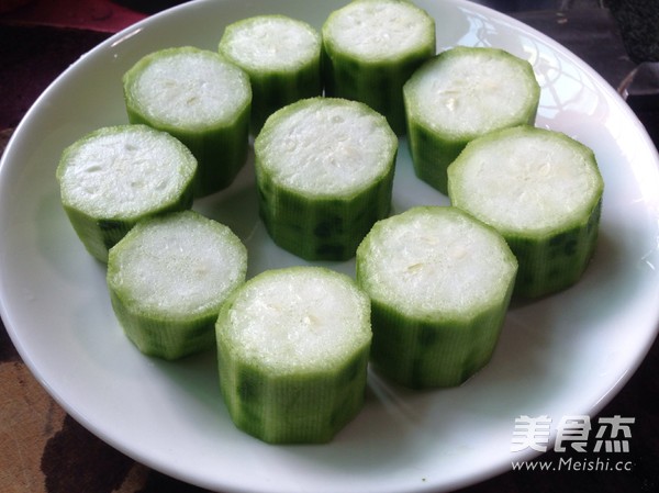 Steamed Loofah with Garlic Scallop recipe