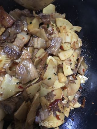 Stir-fried Twice-cooked Pork with Bamboo Shoots recipe