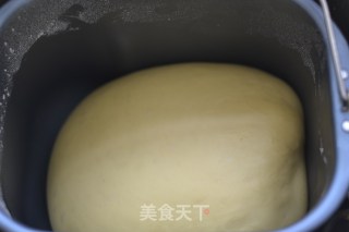 Learn to Bake The Big Mac in Toast with Shuai [egg Toast] recipe