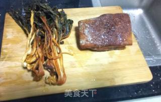 Dried Vegetables Steamed Fried Pork recipe