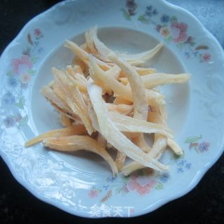 Fried Sea Dried Fish with Salted Radish recipe