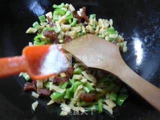 Stir-fried Dried Radish with Hot Pepper and Spicy Sausage recipe