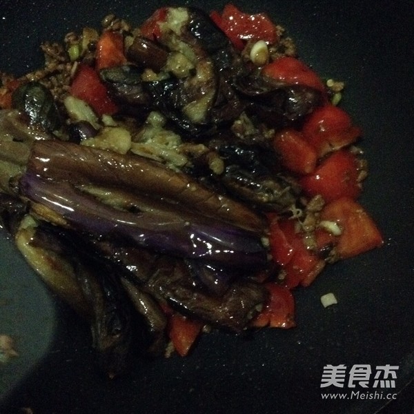 Braised Eggplant with Red Pepper recipe