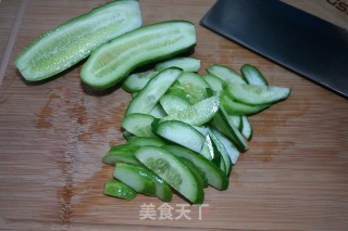 【beijing】chilled Fungus and Cucumber Slices recipe