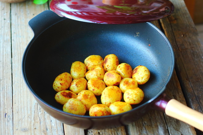 Fried Potatoes with Pepper and Cumin recipe