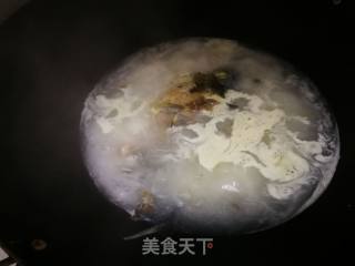 Milky White Crucian Fish Soup recipe