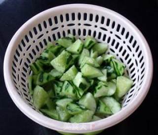 Fungus Mixed with Cucumber recipe