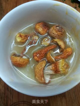 Braised Tofu with Agaricus and Yuyu recipe