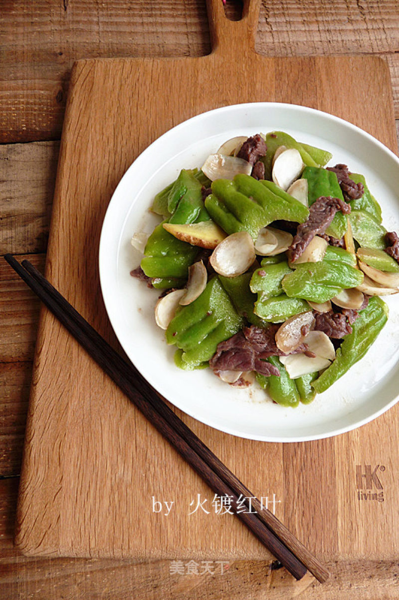 Stir-fried Beef with Lily and Bitter Gourd recipe