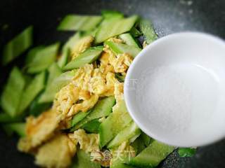 Fried Melon Slices with Egg recipe