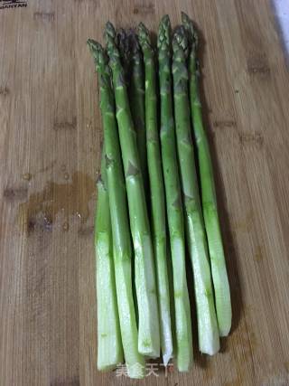 Asparagus with Chopped Peppers recipe