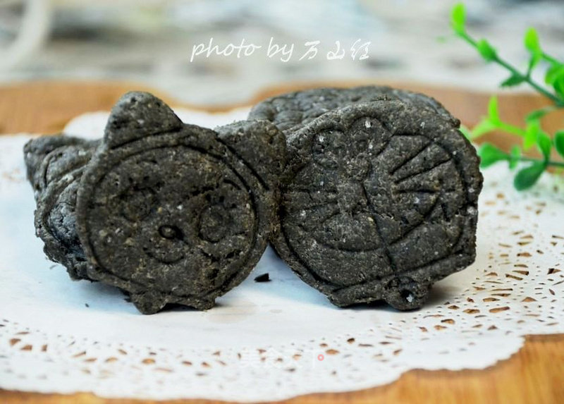 Black Sesame Sauce Crackers recipe