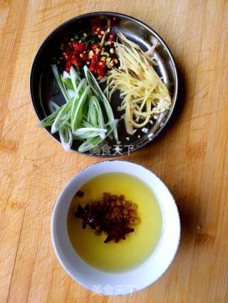 Fried Noodles with Kimchi recipe