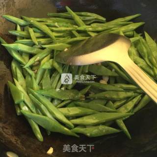 Sauteed Sword Beans recipe