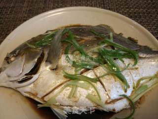 Steamed Golden Pomfret recipe