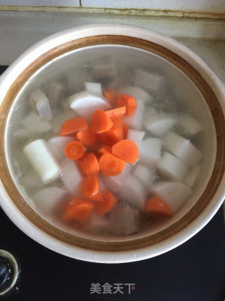 Lamb Chops and Carrot Pot recipe