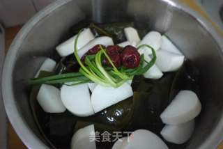 Seaweed Pork Ribs Soup recipe