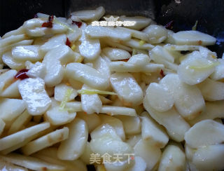 The Most Refreshing Old Friend-stewed Pork Slices with Horseshoe recipe