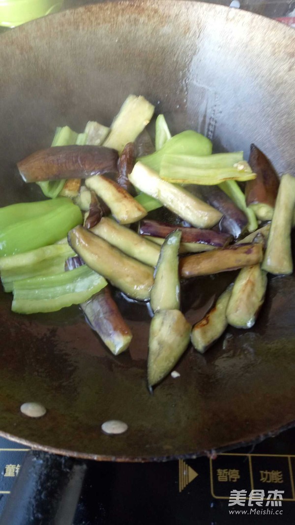 Eggplant Stewed in Sauce recipe