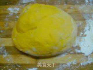 Pumpkin and Cowpea Willow Leaf Bun recipe