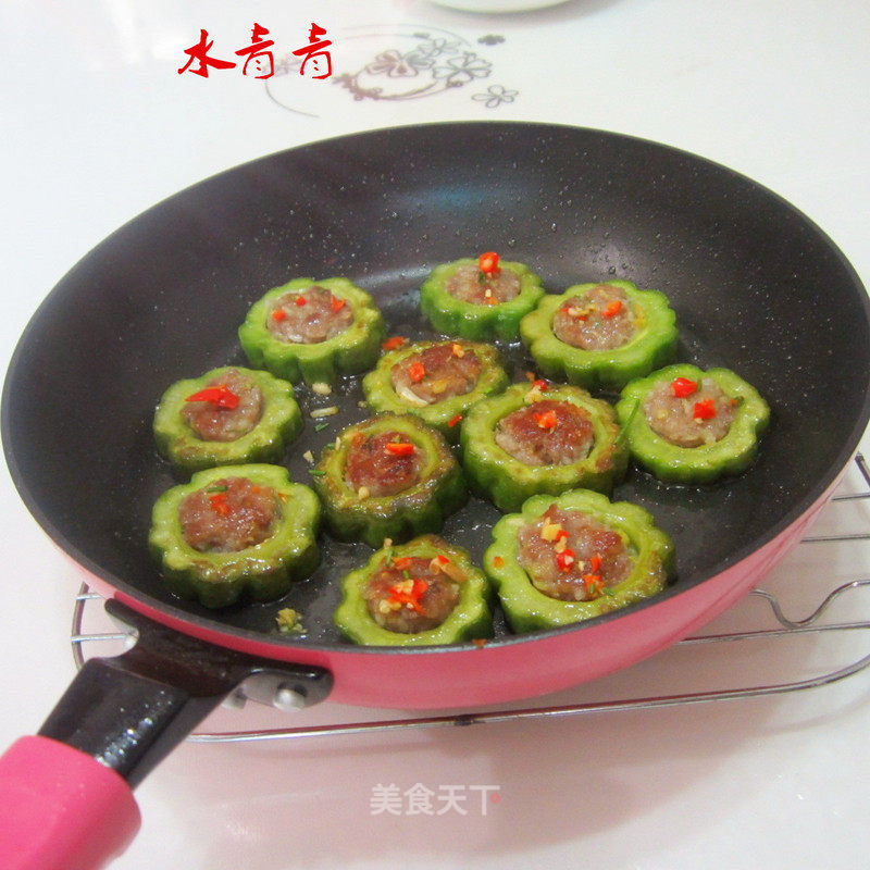 Pan-fried Stuffed Bitter Gourd recipe