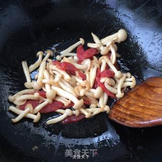 Stir-fried Sausage with White Mushroom recipe