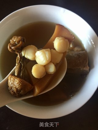 Conch Slices Double Fungus Soup recipe