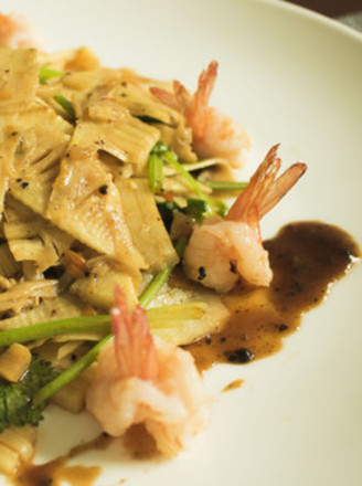 Spring Bamboo Shrimp with Black Pepper Sauce recipe