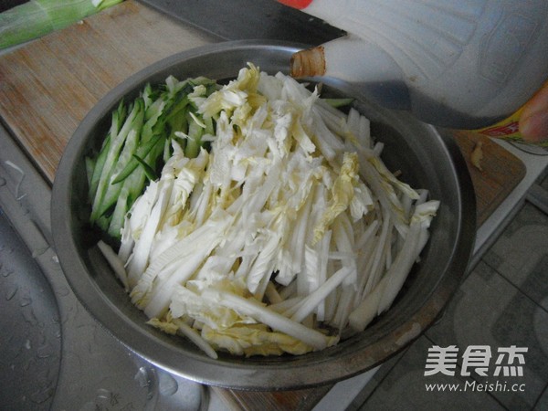 Tofu with Cabbage Heart and Cucumber recipe