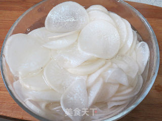 Crisp and Refreshing 【soy Pickled Radish】 recipe