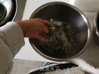 Steamed Artemisia Annua with Wild Vegetables in Spring recipe