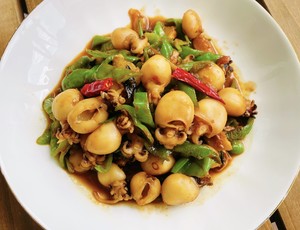 Stir-fried Cuttlefish with Home-cooked Vegetable Sauce (15 Minutes) recipe