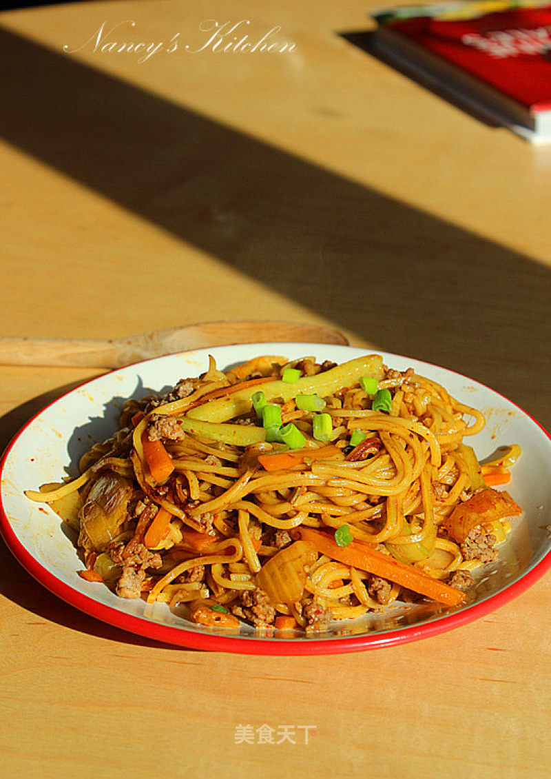 [spicy Kimchi Fried Noodles] Fancy Fried Noodles recipe