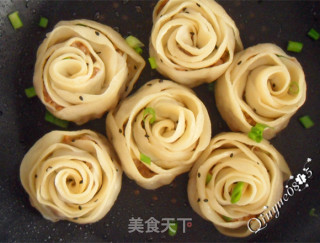 #trust之美#romantic Rose Fried Dumplings recipe