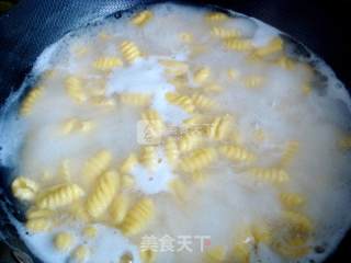 Hot and Sour Q Bomb Cat Ear Noodles recipe