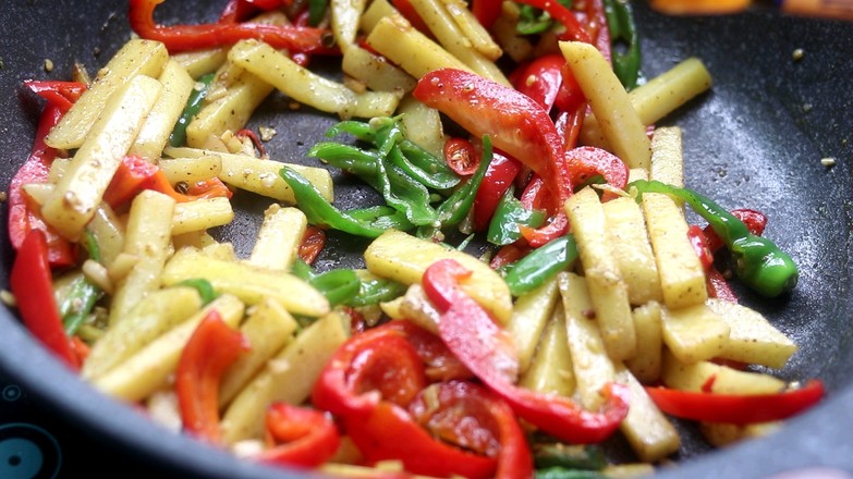 Potato Chips with Black Pepper recipe