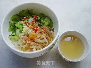 [summer Cold Dish] Cucumber Mixed with Jellyfish recipe